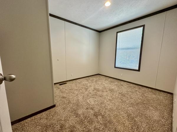 2022 Clayton 96PLH16663b Mobile Home