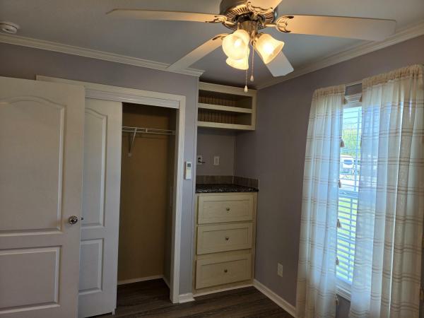 2019 Champion RH1451Z W/PORCH Mobile Home