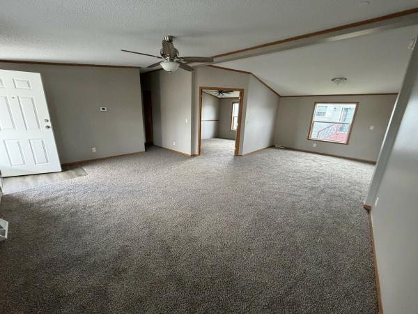 2002 Fleetwood INFL255AB09056B81 Mobile Home
