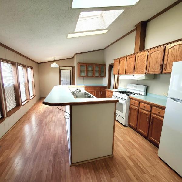 1994 Holly Park Inc Holly Park Mobile Home