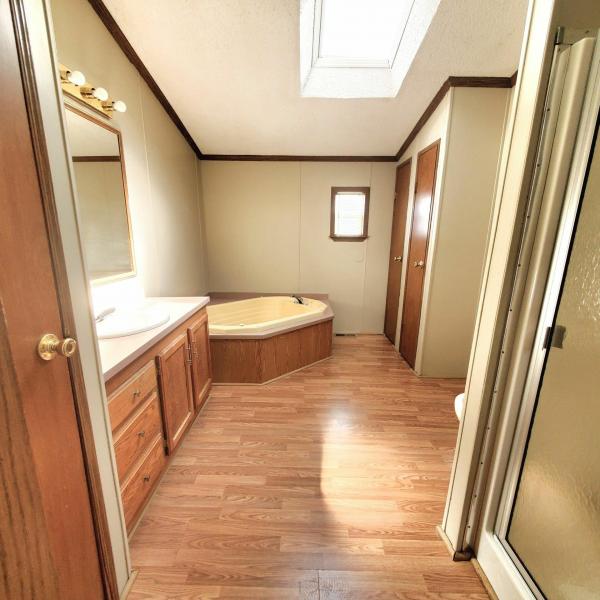 1994 Holly Park Inc Holly Park Mobile Home