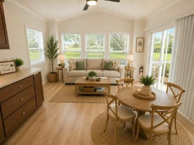 Photo 4 of 21 of home located at 4 Anita Dr Lake Placid, FL 33852