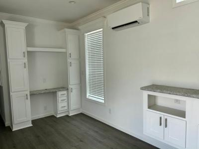 Photo 5 of 12 of home located at 16731 Us-301 #1 Dade City, FL 33523
