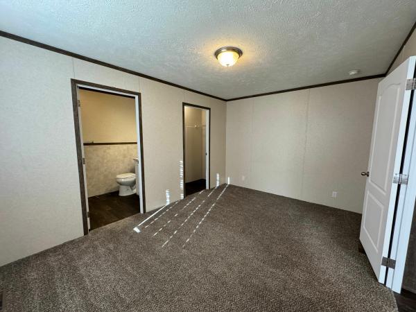 2021 Clayton Homes Inc American Made Mobile Home