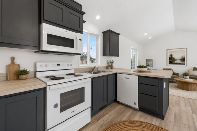 Photo 5 of 13 of home located at 2725 E Fir St Mount Vernon, WA 98273