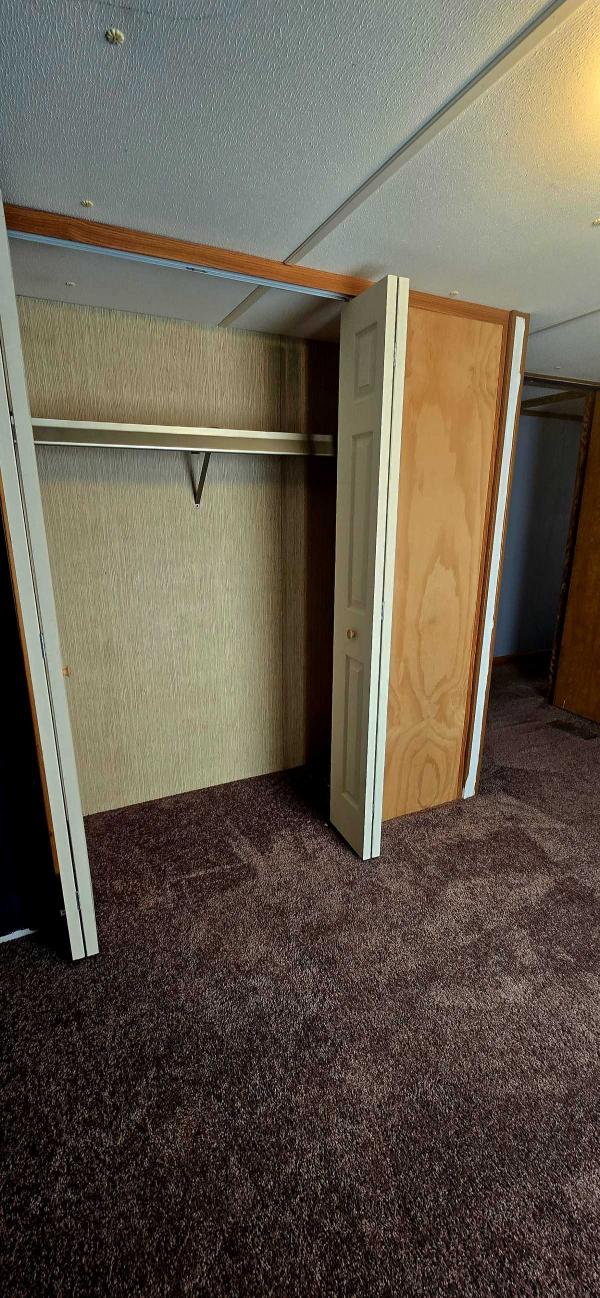 1986 Skyline Manufactured Home
