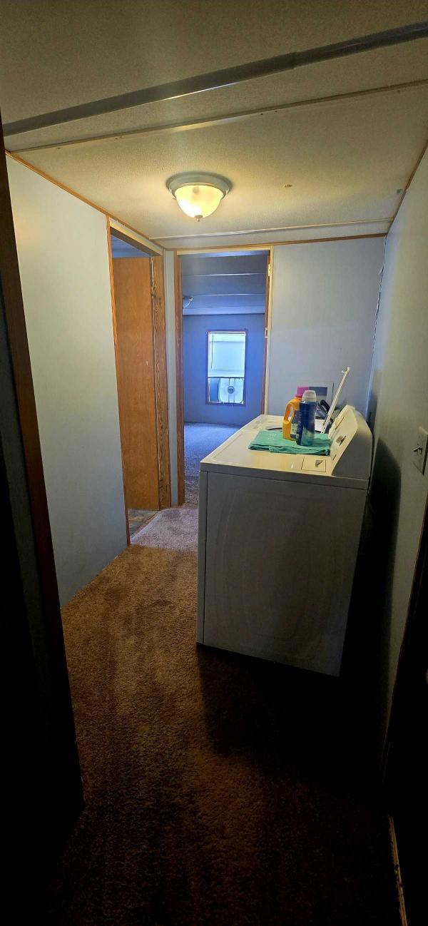 1986 Skyline Manufactured Home