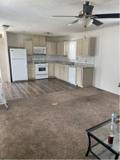 Photo 2 of 10 of home located at 5229 W Michigan Ave. #340 Ypsilanti, MI 48197