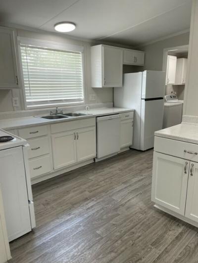 Photo 5 of 13 of home located at 22054 Pillette Pl #375 Romulus, MI 48174