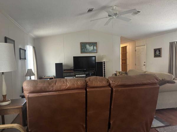 1995 Schult NAV Manufactured Home