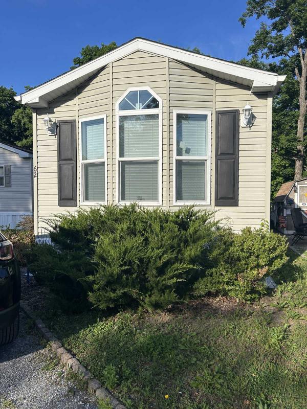 2017 Pine Grove  Mobile Home
