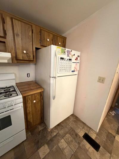 Photo 4 of 19 of home located at 1054 Amber Dr Florence, KY 41042