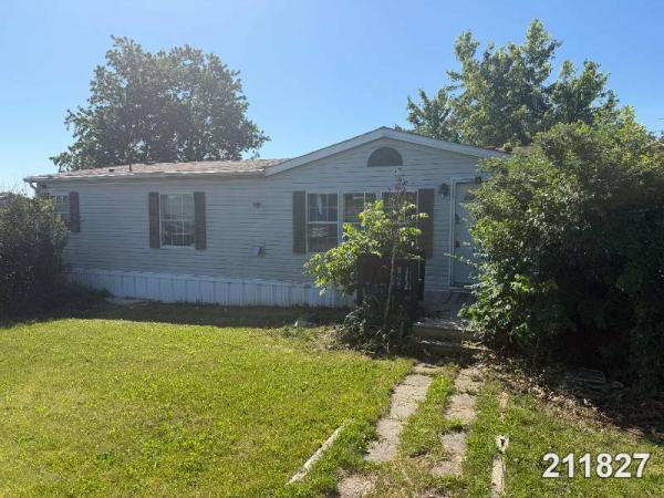 Photo 1 of 2 of home located at Oak Village 1760 Shrivers Corner Rd Gettysburg, PA 17325
