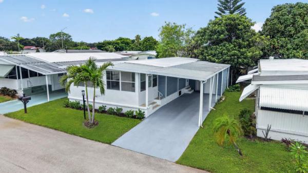 1982 TWIN Manufactured Home