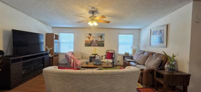 Photo 4 of 19 of home located at 7919 Hatteras Road Orlando, FL 32822