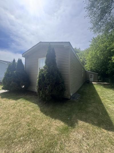 Photo 3 of 8 of home located at 17018 Falsworth Macomb, MI 48044