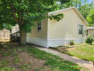 Mobile Home at 67 Carmell Street Belleville, MI 48111