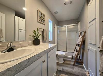 Photo 5 of 7 of home located at 18118 N Us Highway 41, #33-A Lutz, FL 33549