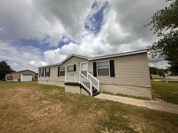 2005 Clayton Mobile Home For Sale