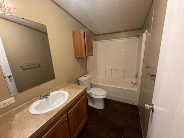 2005 Clayton 38FRE28523AH06 Mobile Home