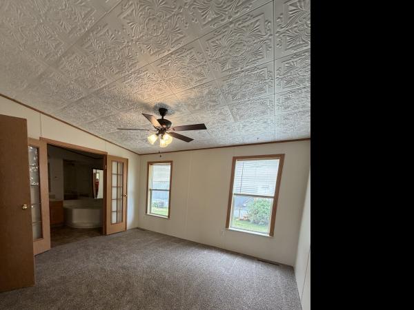 2002 Fall Creek Mobile Home