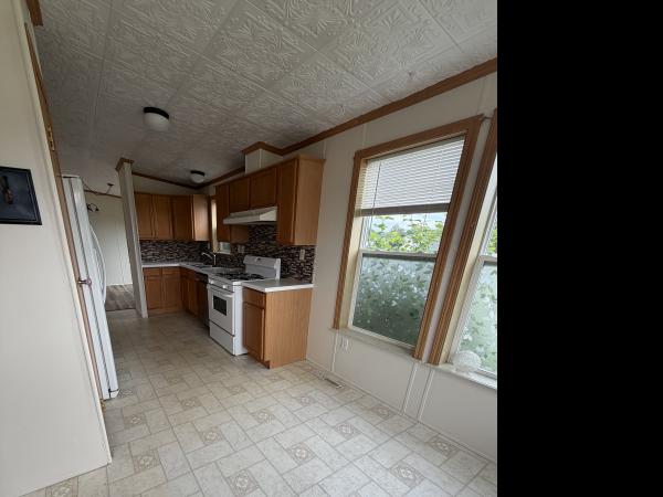 2002 Fall Creek Mobile Home