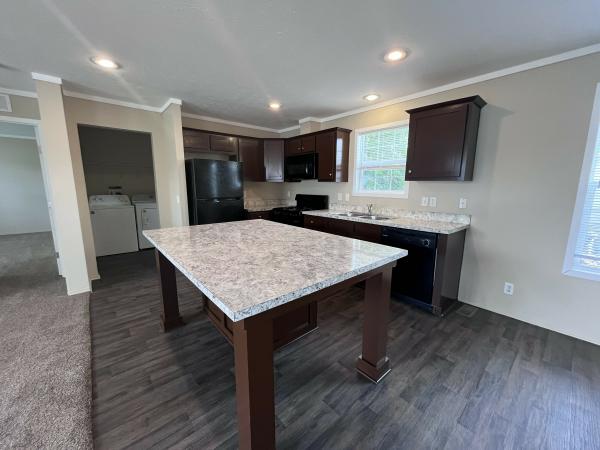 2016 Marlette 81SUN24523 Mobile Home