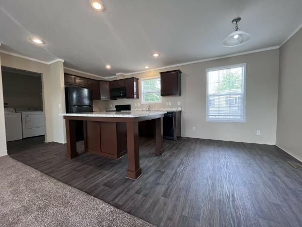 2016 Marlette 81SUN24523 Mobile Home
