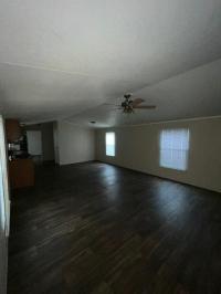 2010 Clayton Homes Inc Decision Maker Mobile Home