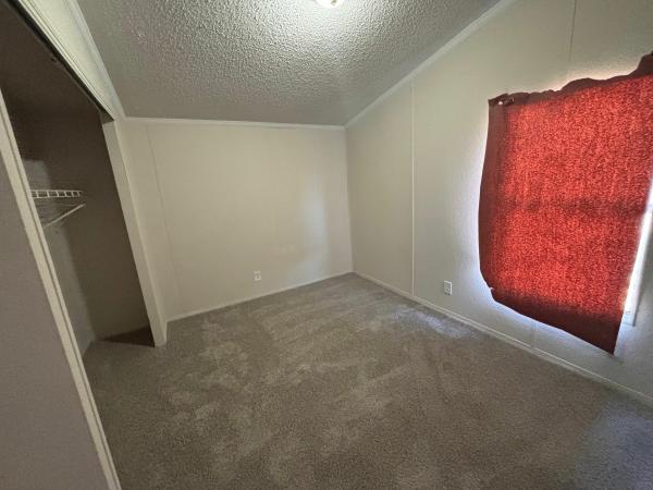 1994 Skyline Homes Meadow Ridge Mobile Home