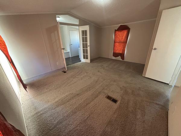 1994 Skyline Homes Meadow Ridge Mobile Home