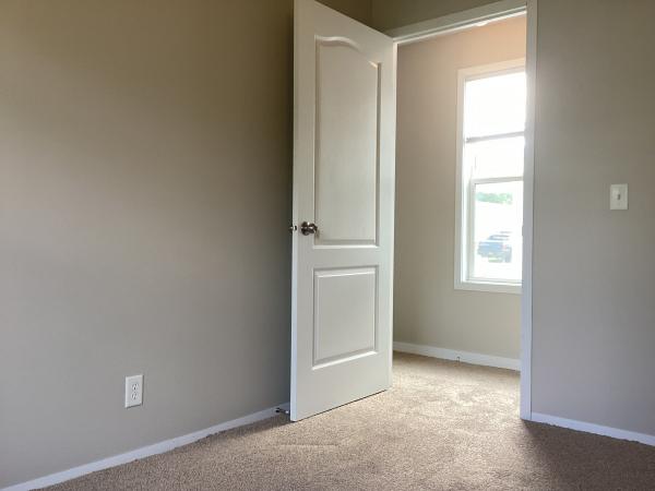 2017 Clayton UNK Mobile Home