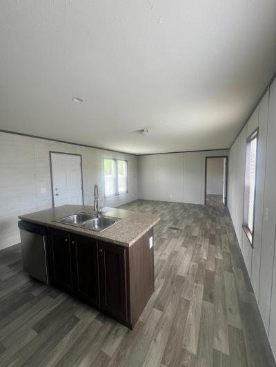 Mobile Home at 118 Applewood Ln. Lot 45 Columbus, MI 48063