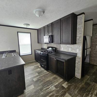 Mobile Home at 2737 W. Washington Center #66 Fort Wayne, IN 46818