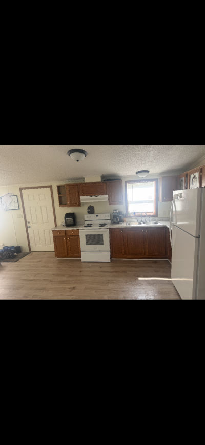 Photo 3 of 5 of home located at 1954 Cedar Avenue Huntington, IN 46750
