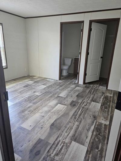 Photo 4 of 17 of home located at 74 Slavik Ave Pontiac, IL 61764