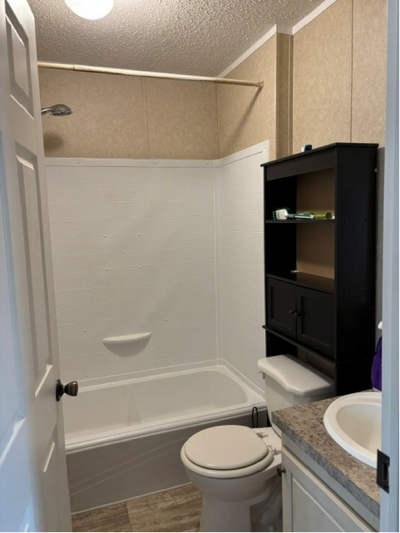 Photo 4 of 7 of home located at 43404 Charlemagne Ave #408 Sterling Heights, MI 48314
