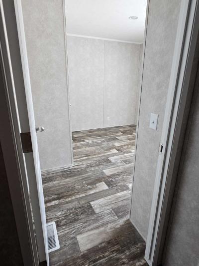 Photo 5 of 11 of home located at 32 Westwood Ave Pontiac, IL 61764