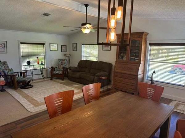 1991 Skyline Manufactured Home