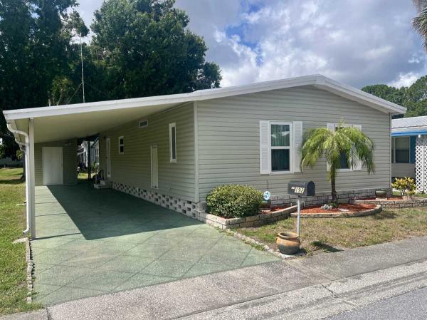 Photo 1 of 2 of home located at 1001 Starkey Road, Lot 192 Largo, FL 33771