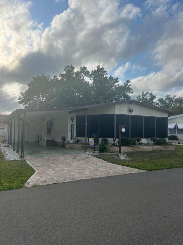 Photo 1 of 2 of home located at 5700 Bayshore Road, Lot 315 Palmetto, FL 34221