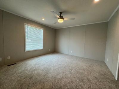 Photo 3 of 7 of home located at 28775 Boxwood Flat Rock, MI 48134