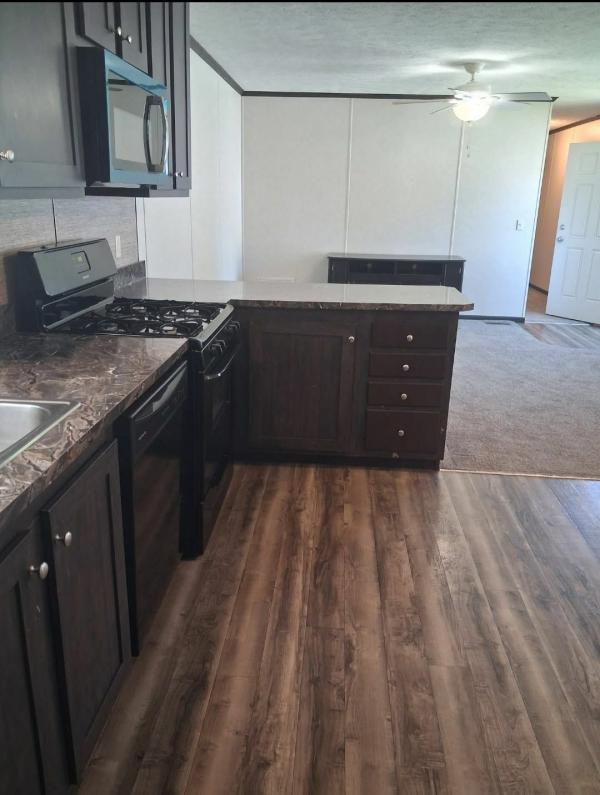 Photo 1 of 2 of home located at 16400 Upton Rd #159 East Lansing, MI 48823