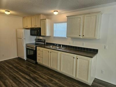 Photo 4 of 9 of home located at 26018 Fourth St  #145 Taylor, MI 48180