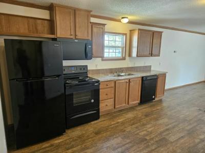 Photo 3 of 10 of home located at 26101 Third St  #124 Taylor, MI 48180