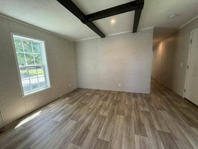 Photo 4 of 10 of home located at 2525 County Line Rd., #235 Des Moines, IA 50321