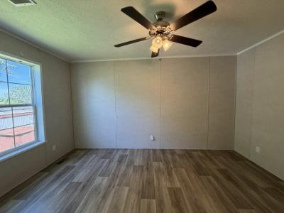 Photo 5 of 10 of home located at 2525 County Line Rd., #235 Des Moines, IA 50321