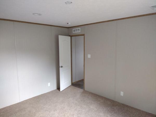 Photo 1 of 2 of home located at 624 Paraiso Drive Mulberry, FL 33860