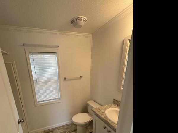 2020 Champion RH2703D7016 Mobile Home