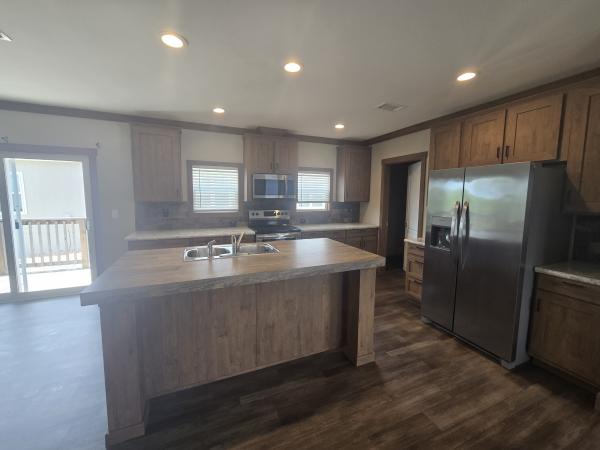 2023 Clayton 32DEV28563A (SG) Mobile Home